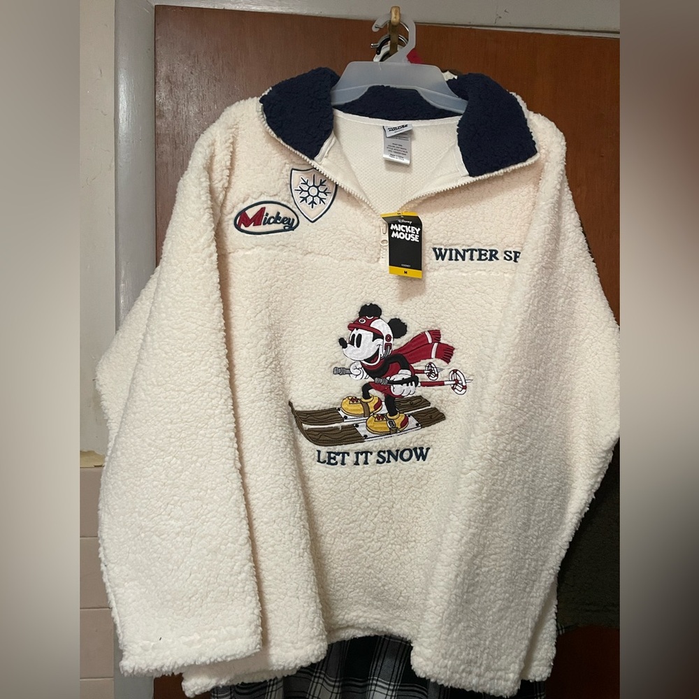 Disney Cream and Red Mickey Mouse Ski Fleece Women’s M NWT